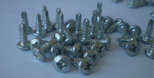 На какое расстояние закручивать саморезы в гипсокартоне. Какие саморезы нужны