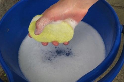 Как задекорировать дырку в натяжном потолке. Особенности повреждений