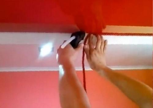 Как правильно приклеить кант на натяжной потолок. Как клеить канат на натяжной потолок