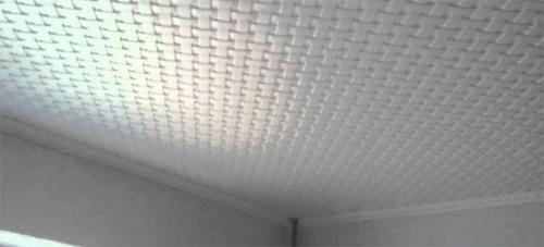 Зазор между плиткой и потолком. 5 идей маскировки дефектов шва потолочных плиток ПВХ
