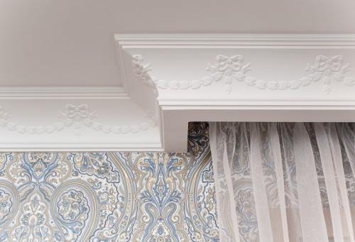 Багет для потолочного карниза. Разновидности багетных карнизов