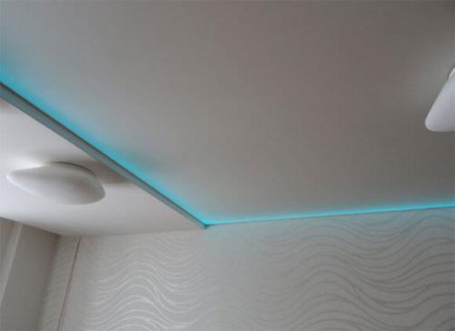 Что можно наклеить на натяжной потолок. Наклейки на натяжной потолок: тонкости дизайна 02